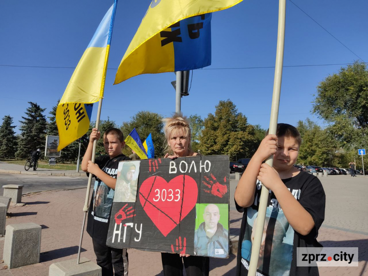 Бути їхнім голосом - у Запоріжжі відбулася акція на підтримку полонених захисників (фото)