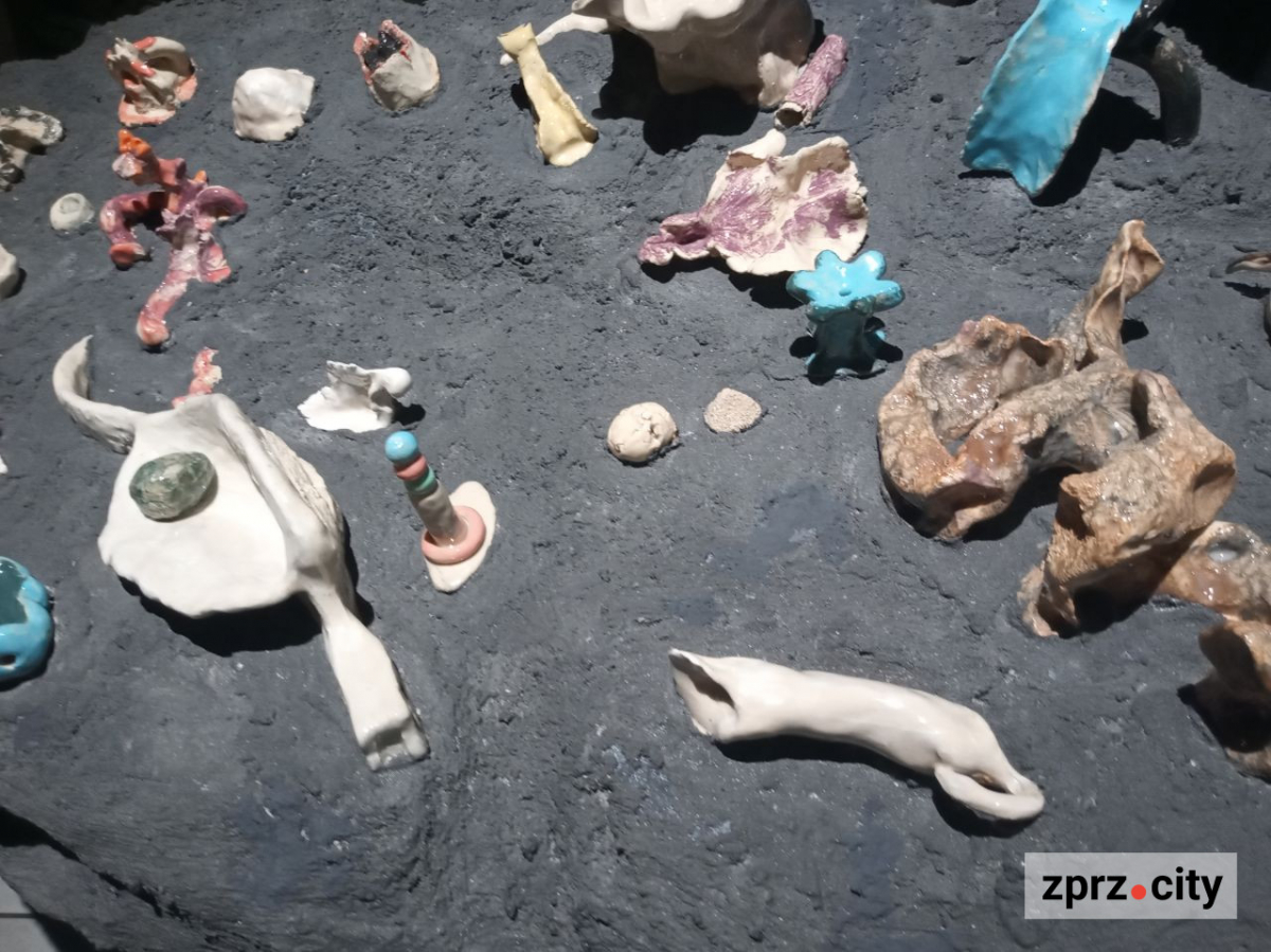 Запорізький центр сучасного мистецтва пропонує зануритись у чужі спогади (фото)