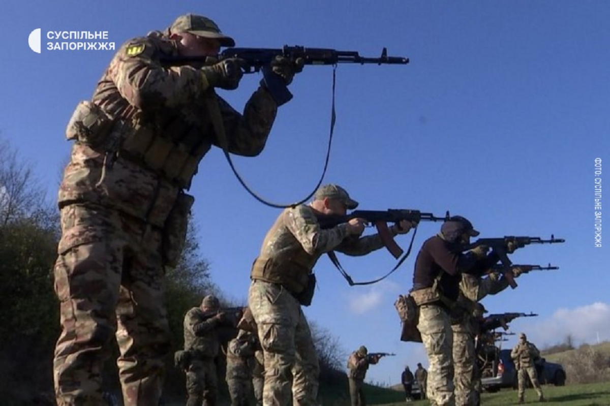 Навчають поводженню зі зброєю – у Запоріжжі працює центр стрілецької підготовки