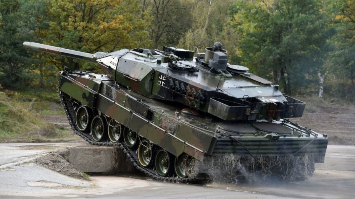 На Запоріжжі Leopard 2 вступив у бій одразу з двома російськими танками та виграв його - відео