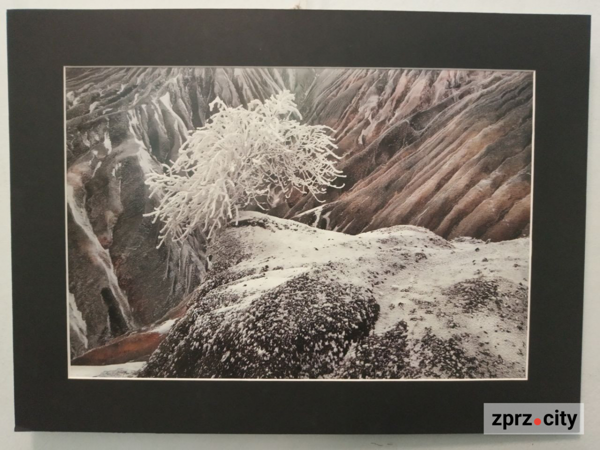 Фотохудожник з Кривого Рогу робив світлини під землею на глибині понад 1000 метрів - нова виставка у Запоріжжі