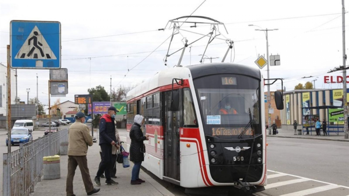 У Запоріжжі тимчасово не будуть ходити трамваї на трьох маршрутах