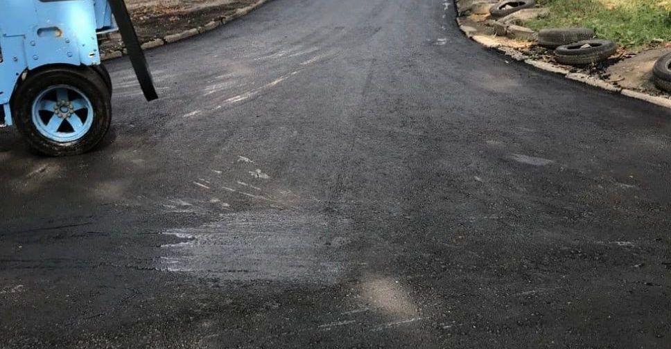 У Запоріжжі відремонтували страшну дорогу, на яку скаржилися мешканці міста - фото