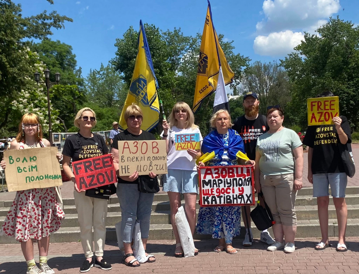 Акція на підтримку військовополонених у Запоріжжі. Фото: Стелла орел