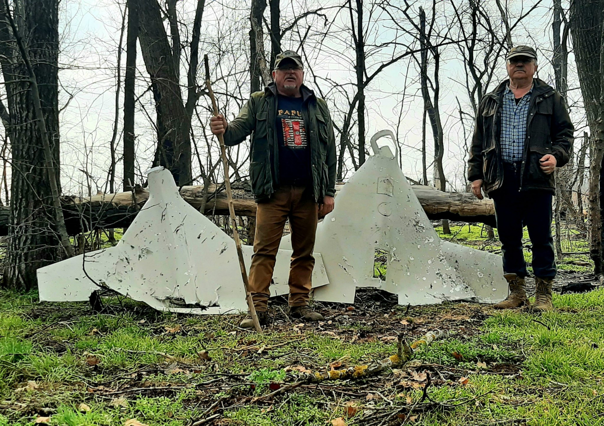 Усіяна дронами Хортиця: запорізький дослідник показав наслідки ворожих атак (фото)