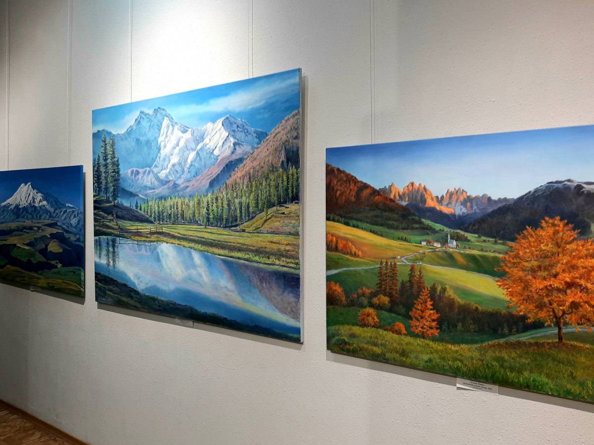 Картини з магічним ефектом - у запорізькому художньому музеї відкрили нову виставку (фото)