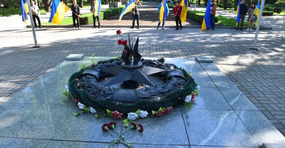 Як у Запоріжжі вшанували пам’ять тих, хто визволяв Запоріжжя, Україну та Європу від нацизму
