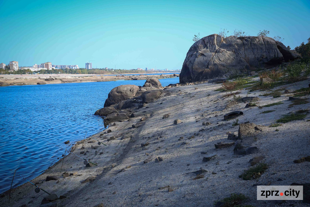 Як виглядає узбережжя Хортиці на початку жовтня: ексклюзивний фоторепортаж
