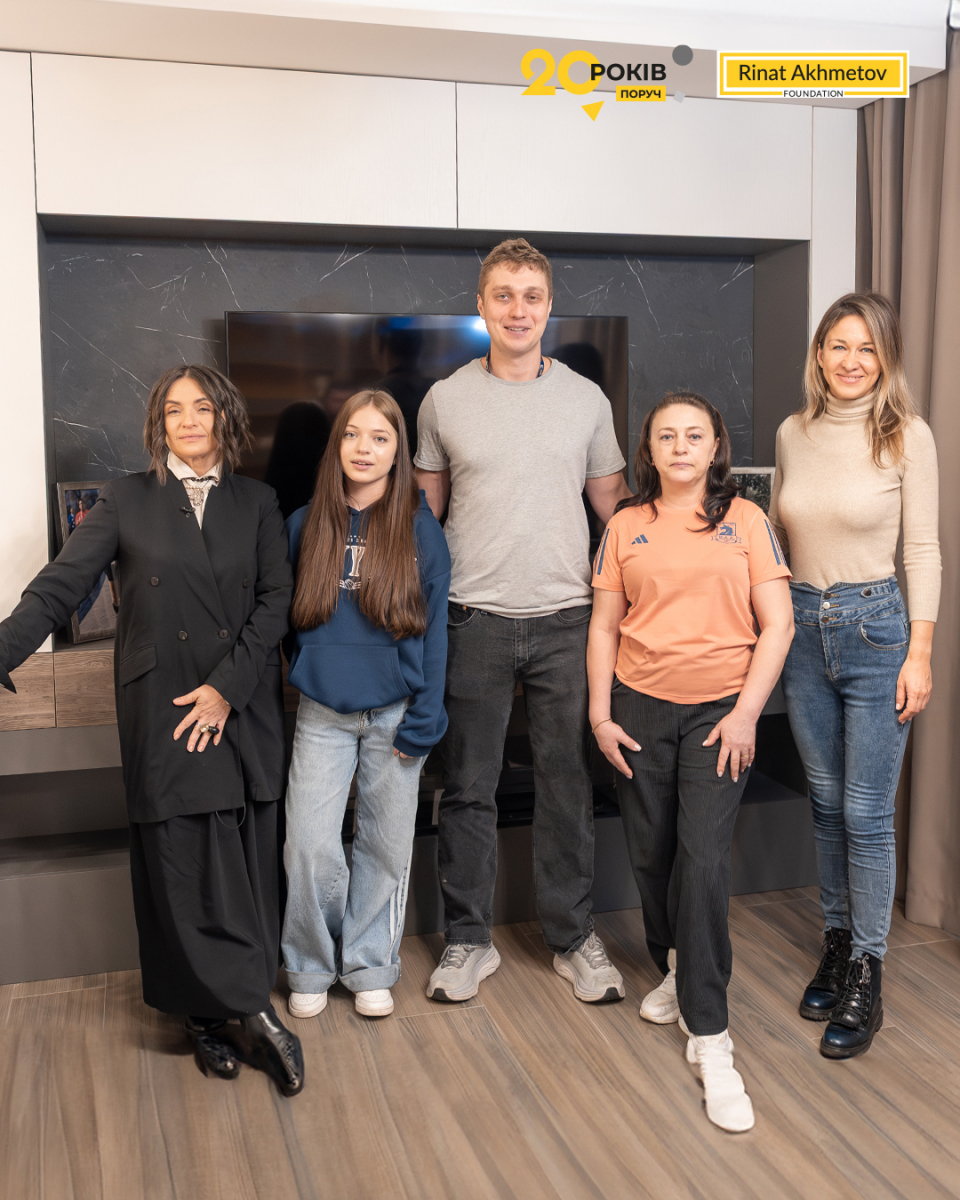 «Новий дім – нові можливості»: Яна Степаненко отримала квартиру від Ріната Ахметова