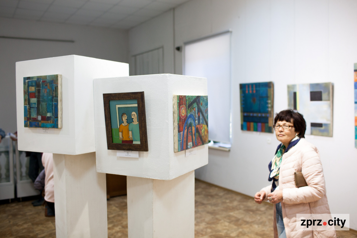 Слон у камуфляжі - у запорізькому музеї відкрили виставку, яку не можна пропустити (фото)