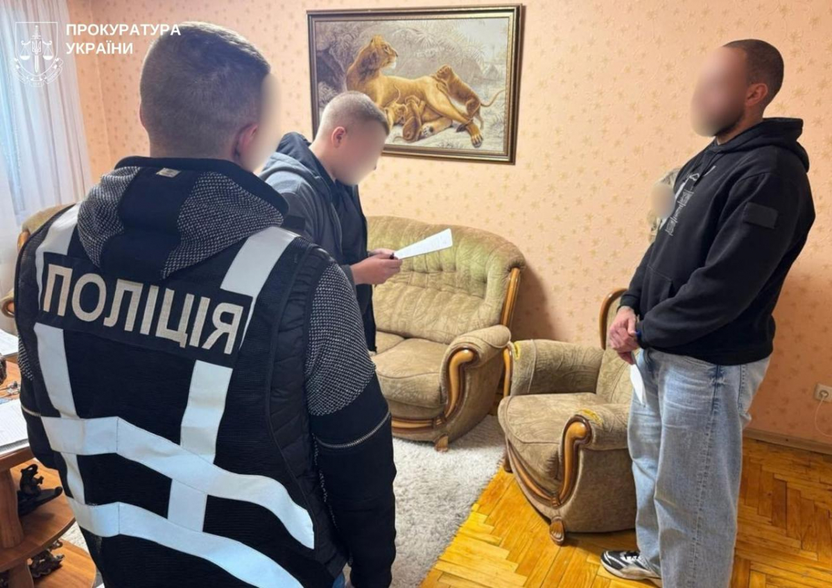 Не за покликанням, а заради відстрочки: у Запоріжжі викрили схему з фіктивними посадами у школах (фото)