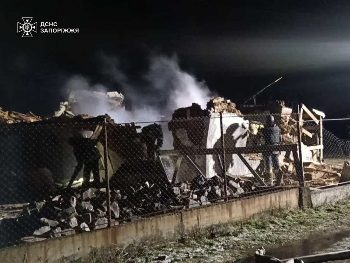 Ніч терору: в Запорізькій області внаслідок ворожих атак є загиблі та поранені (фото, відео)