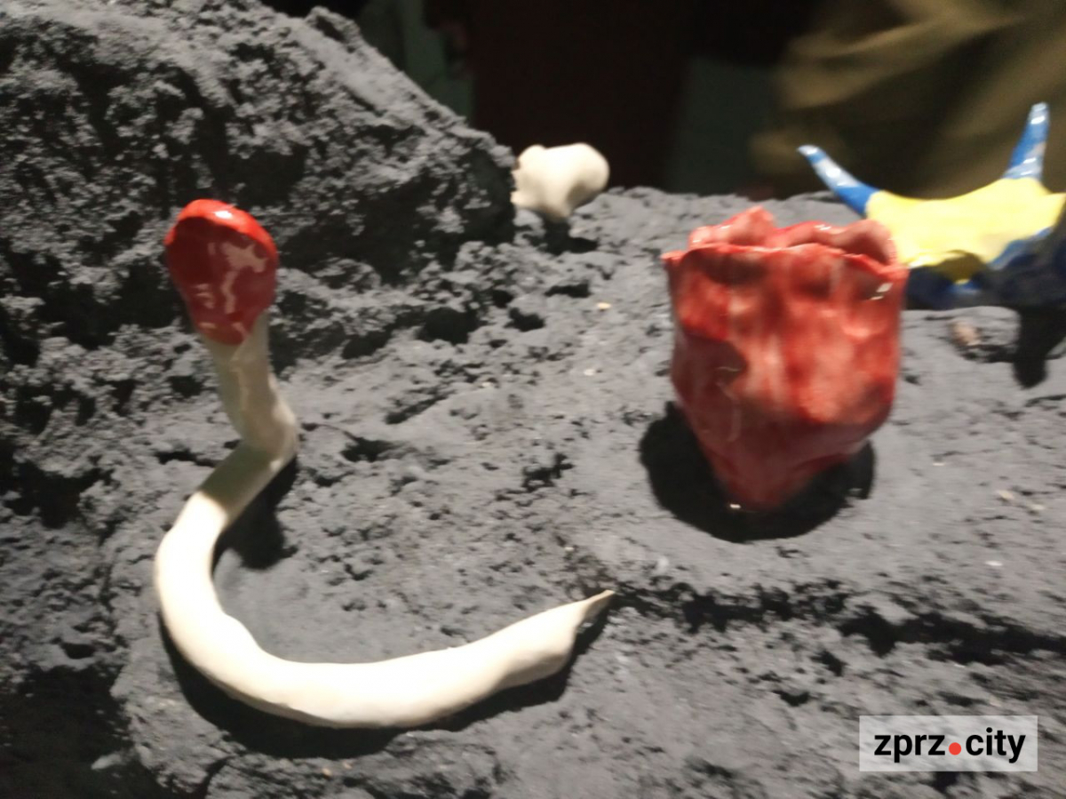 Запорізький центр сучасного мистецтва пропонує зануритись у чужі спогади (фото)