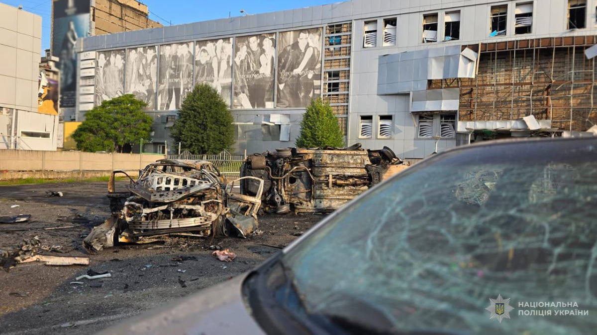 Дрони перетворили ніч на пекло – Запоріжжя атакували шахеди, є постраждалі (фото, відео)