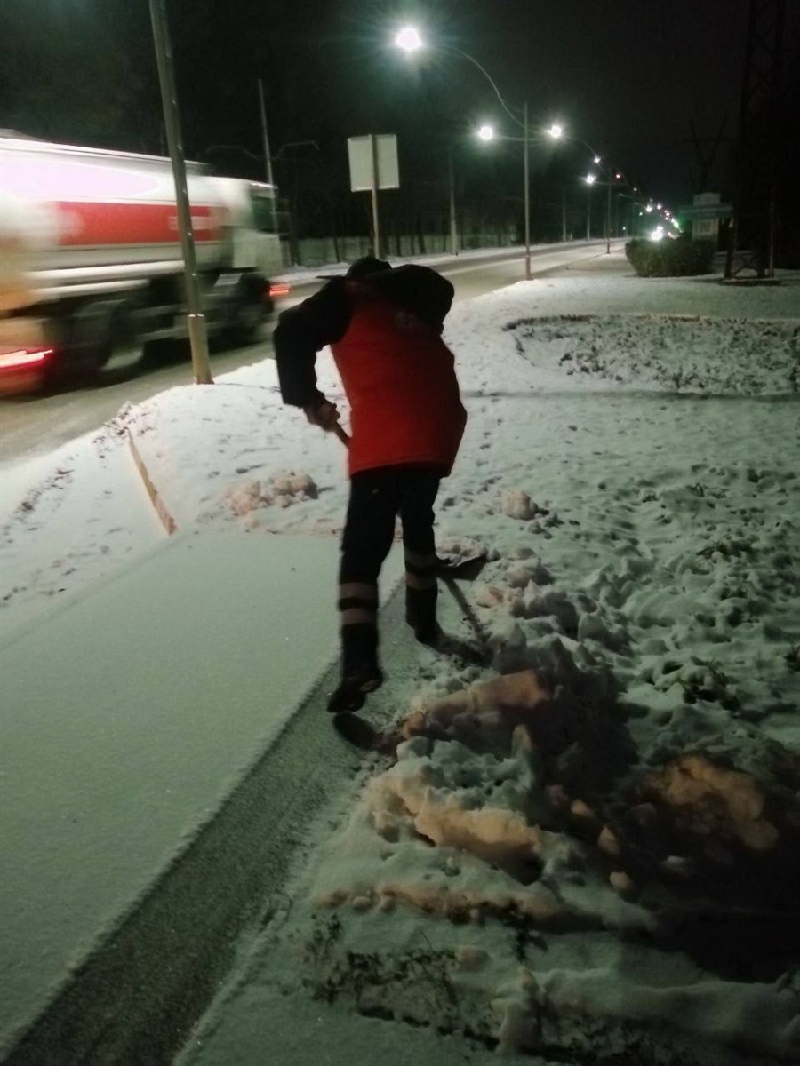 У Запоріжжі погіршилась погода - що вночі робили комунальники: фото