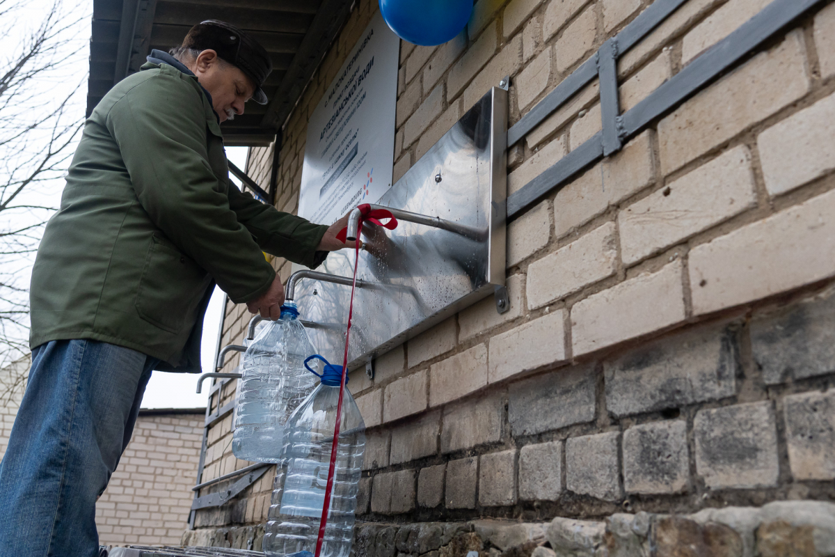 У селищі Запорізької області відкрили сучасний бювет з артезіанською водою - були проблеми після обміління Каховського водосховища