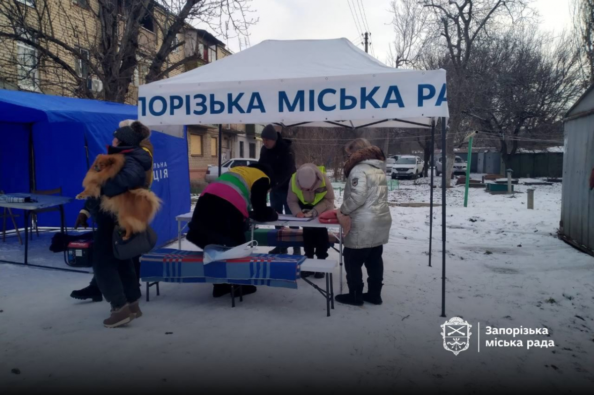 Вночі Запоріжжя масовано атакували ворожі дрони - подробиці, відео та фото 