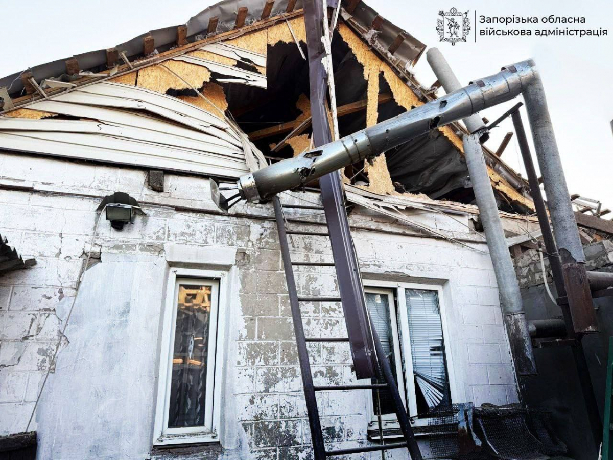 Росіяни вдарили по Малокатеринівці – у Запорізькому районі поранені дитина та літній чоловік