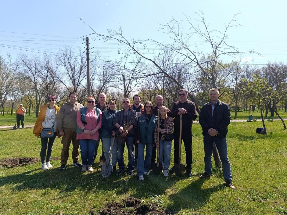 У Запоріжжі з'явилася алея дубів із «шевченківським корінням» (фото)