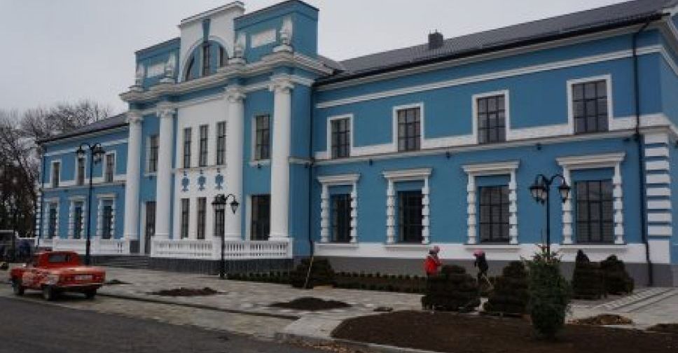 У Мелітополі керувати Палацом культури окупанти призначили родичку депутата