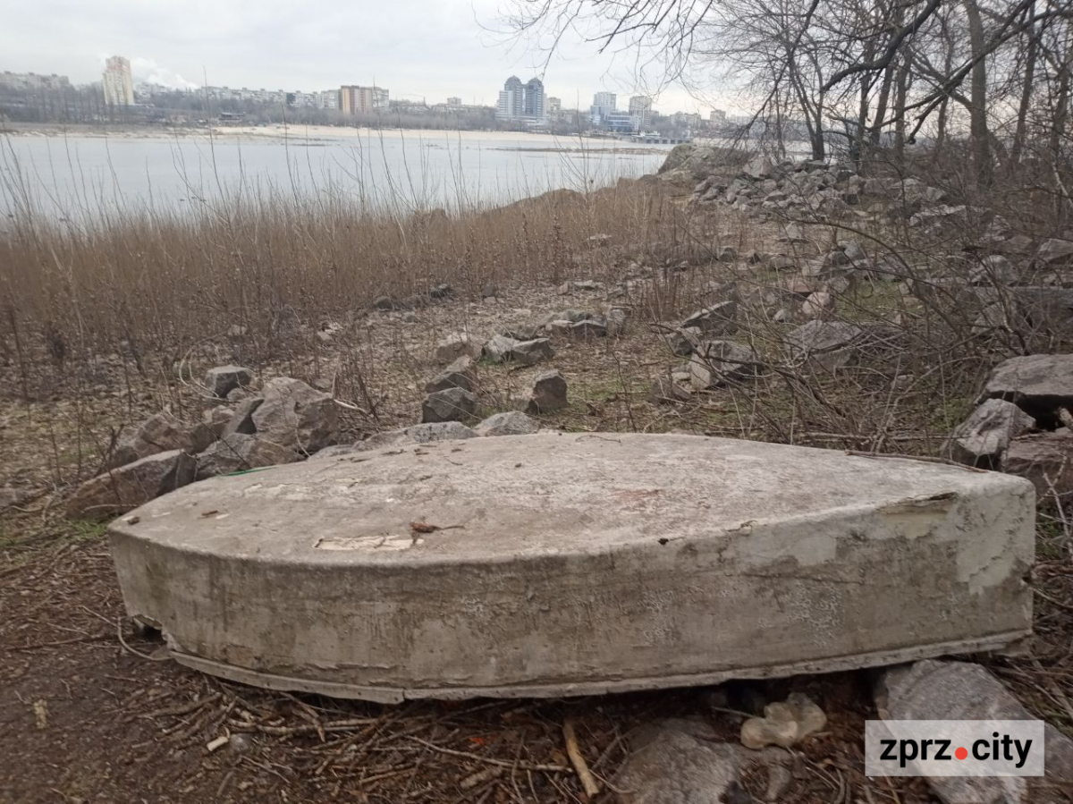 Води стало більше - як виглядає узбережжя Хортиці наприкінці зими (фото)