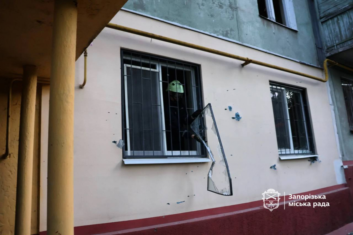 Наслідки ворожої атаки на Запоріжжя
