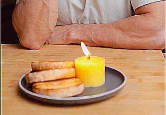 Блекаут по українськи - відомий шеф-кухар показав, як зробити їстівну свічку