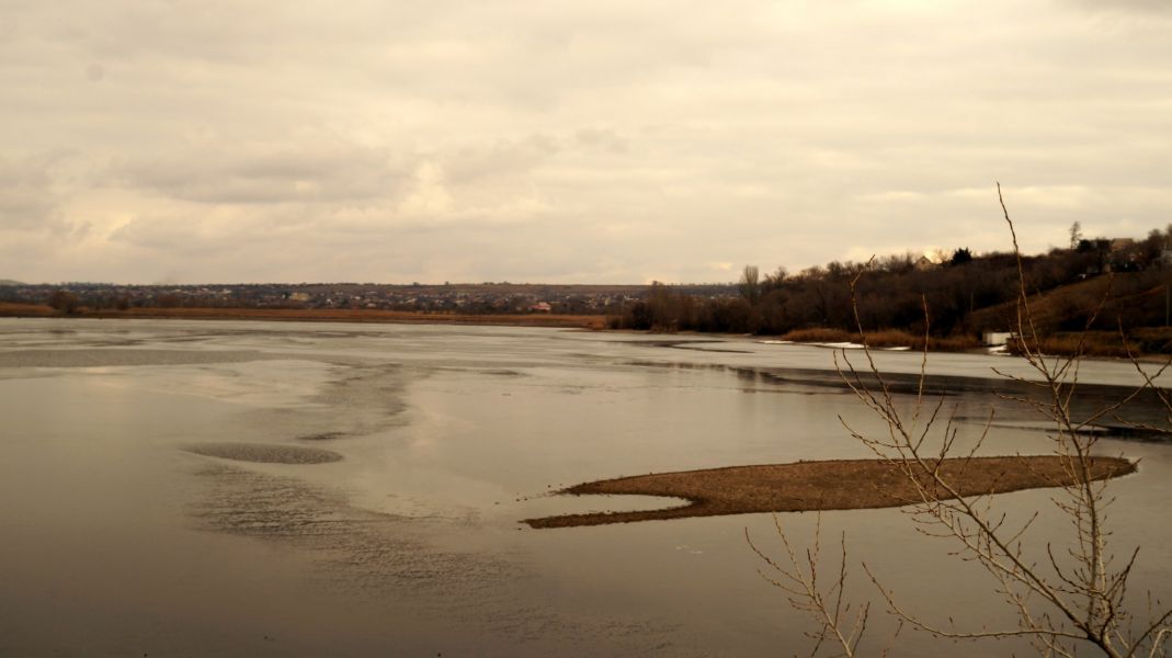 Як виглядає обмілілий Дніпро у Запорізькому районі - фото