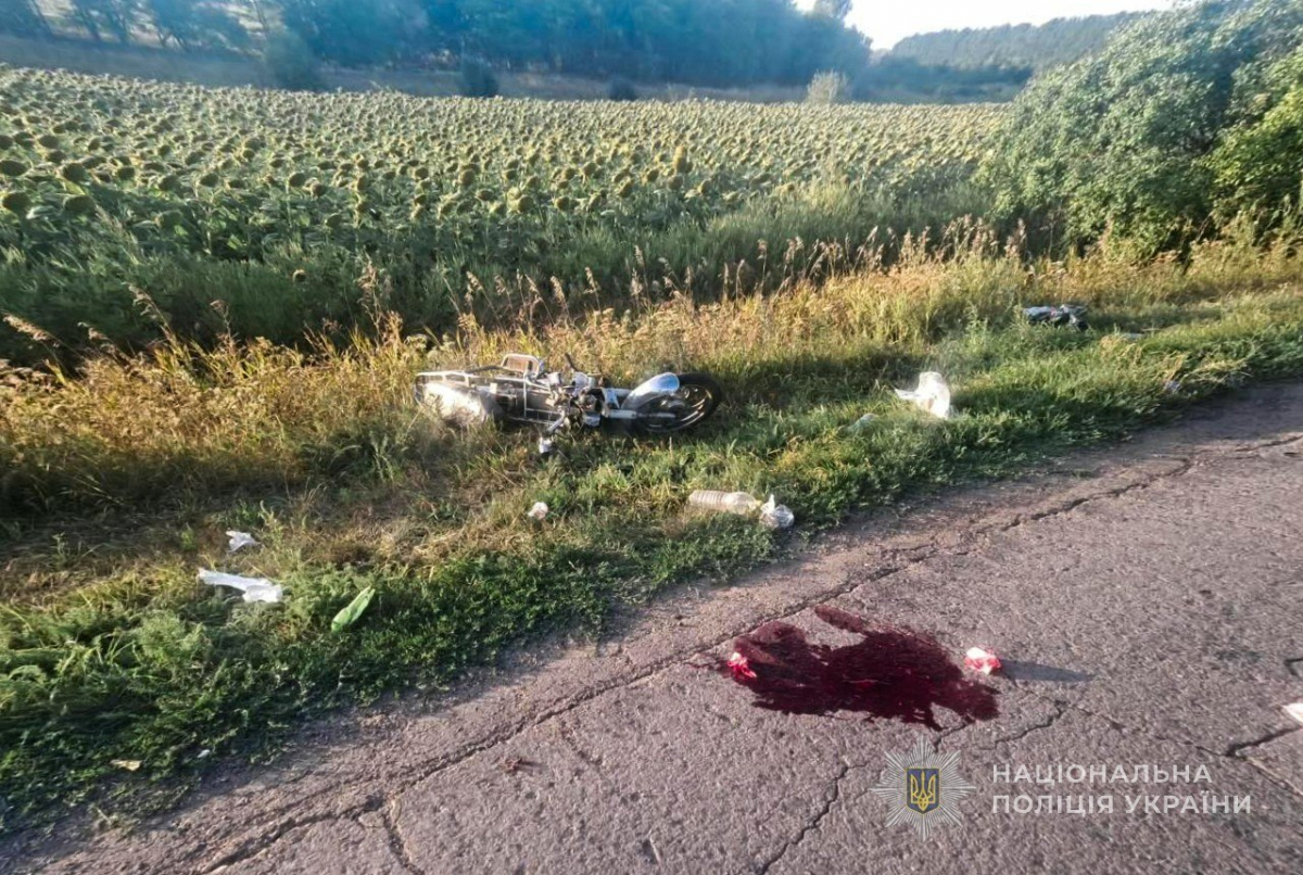 На Запоріжжі сталися дві ДТП з мотоциклами: загинув чоловік, травмувалися підлітки (фото)