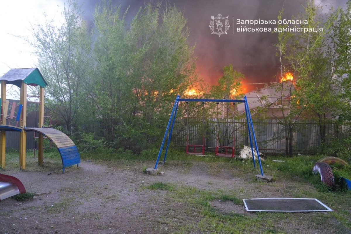 Комбінований удар по Запоріжжю: внаслідок атаки є загиблі та поранені (оновлено)