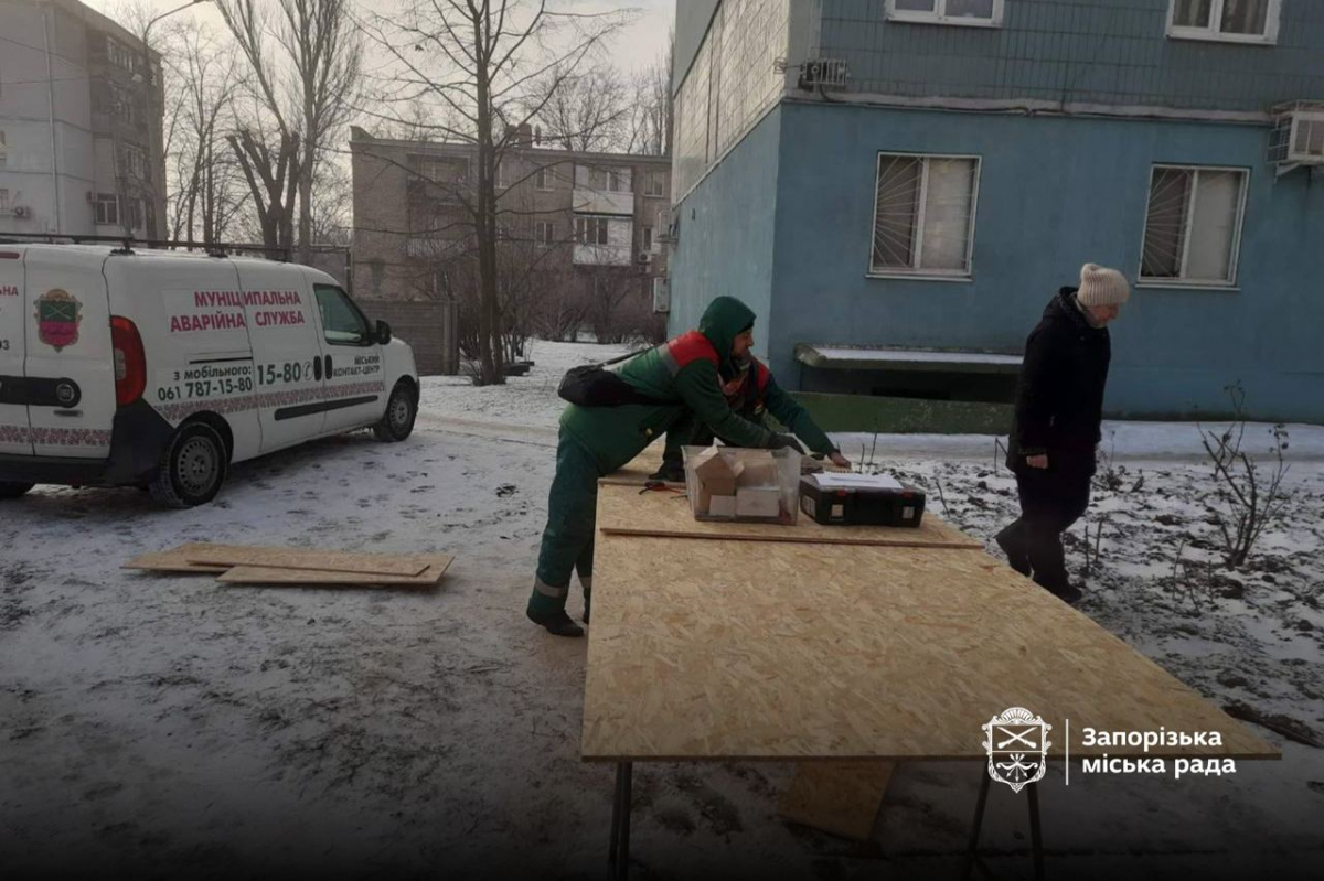 Вночі Запоріжжя масовано атакували ворожі дрони - подробиці, відео та фото 