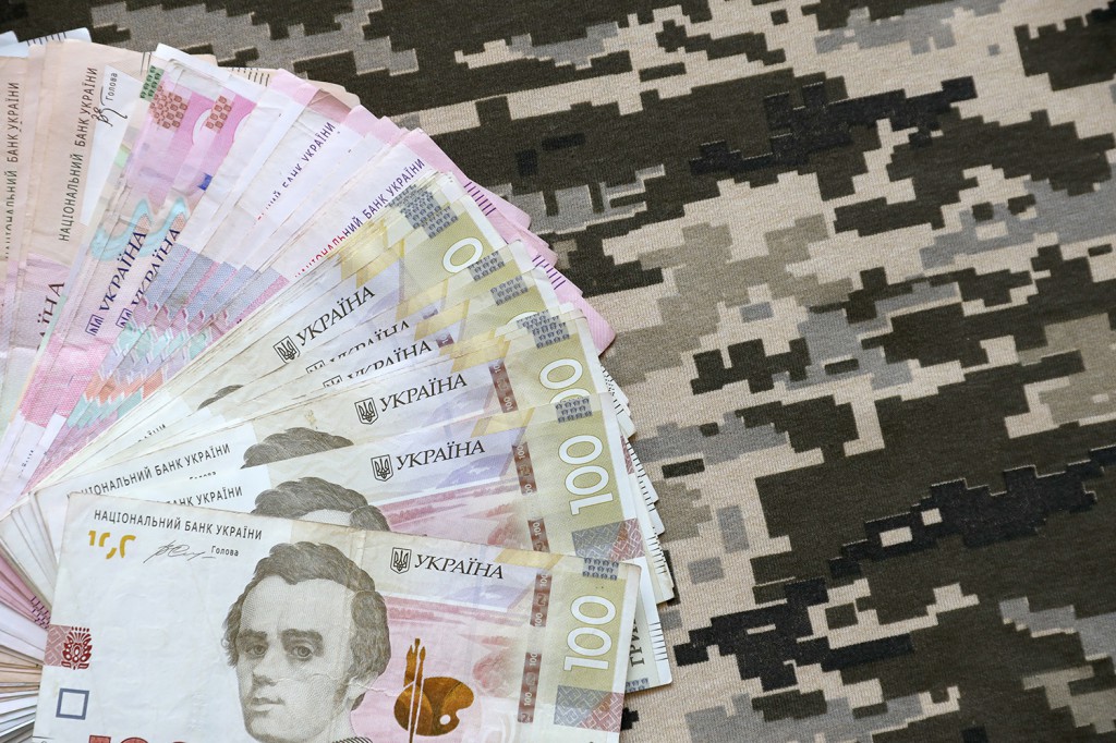 Благоустрій проти допомоги військовим – куди у Запоріжжі витратили більше грошей
