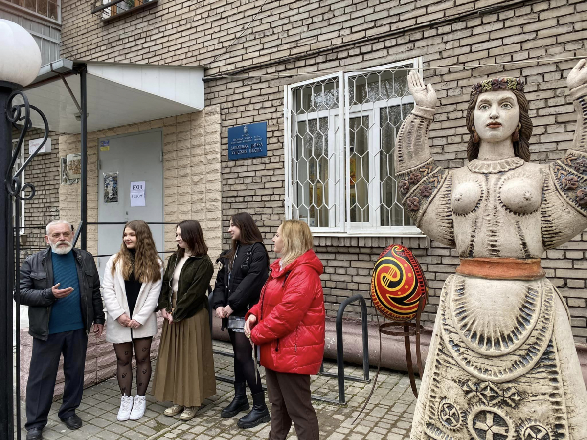 У Запоріжжі відкрили скульптуру "Берегиня Перемоги" - подробиці, фото