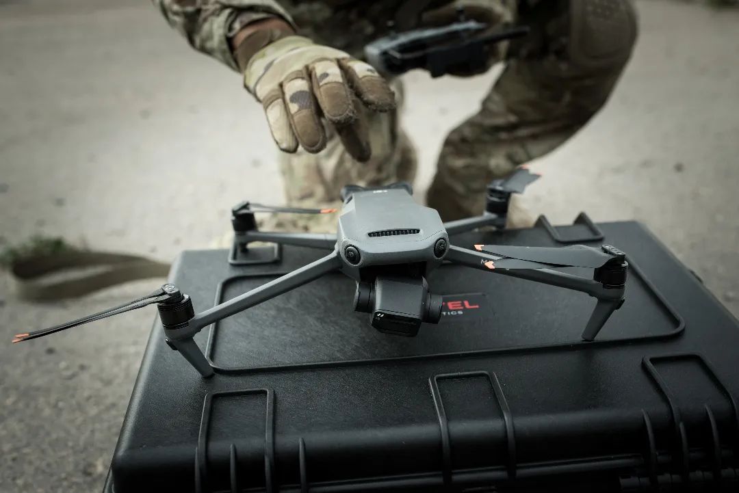 Школа для "Армії дронів": як у Запоріжжі навчають операторів безпілотників - фото