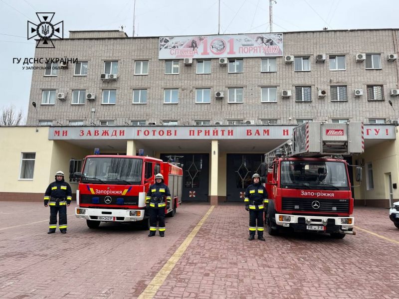 Запорізькі рятувальники отримали від німецького клубу Mercedes-Benz з 30-метровою драбиною