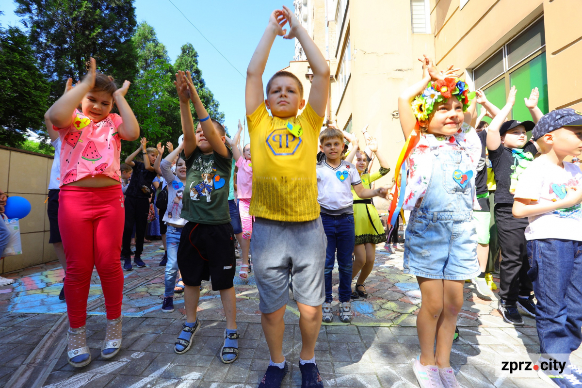 У Запоріжжі провели свято до Дня захисту дітей - фото