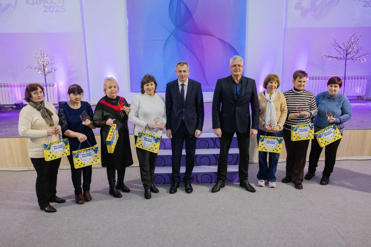 Визнання людям великого серця: Метінвест відзначив нагородами пенсіонерів-волонтерів