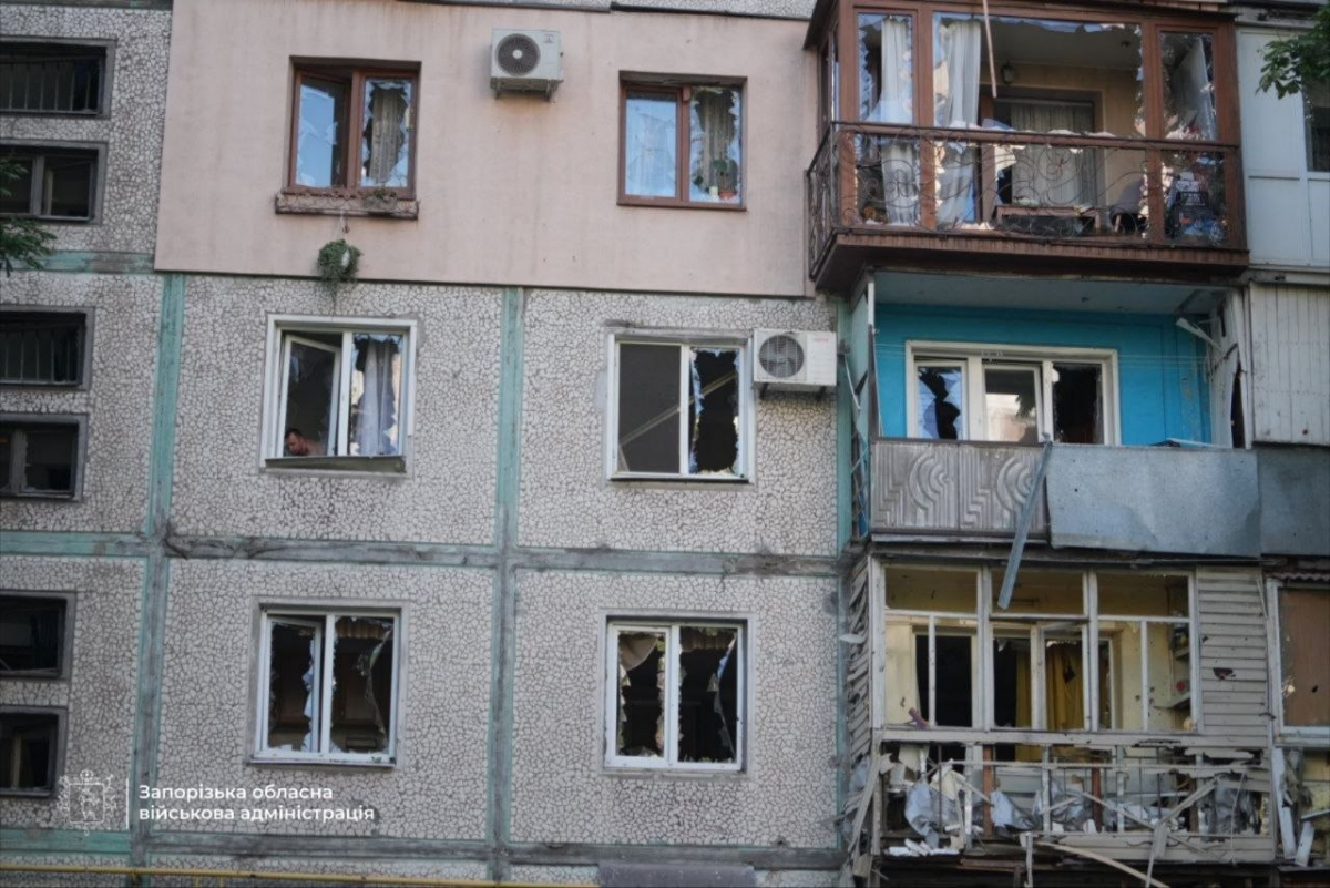 Росія атакувала Запоріжжя: є загиблі та поранені, пошкоджено інфраструктуру (фото, відео) 