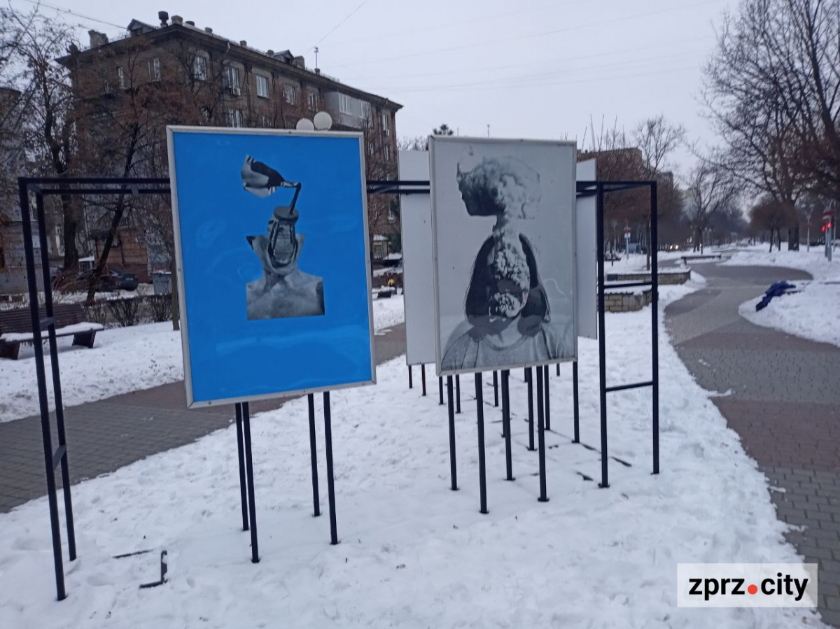 На вулицях Запоріжжя з'явились плакати одного із найвпливовіших у світі колажистів з Данії - фото