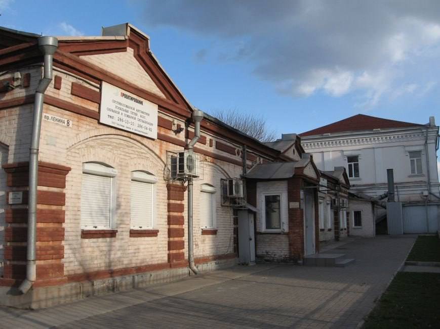 Стали офіційними пам’ятками - у Запоріжжі ще кілька історичних будівель отримали охоронний статус (фото)