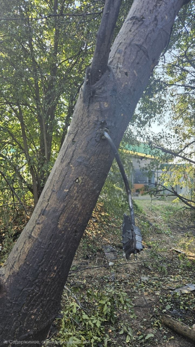 У Запорізькому районі після обстрілу АЗС виявили забруднення - ґрунт дослідять у лабораторії (фото)