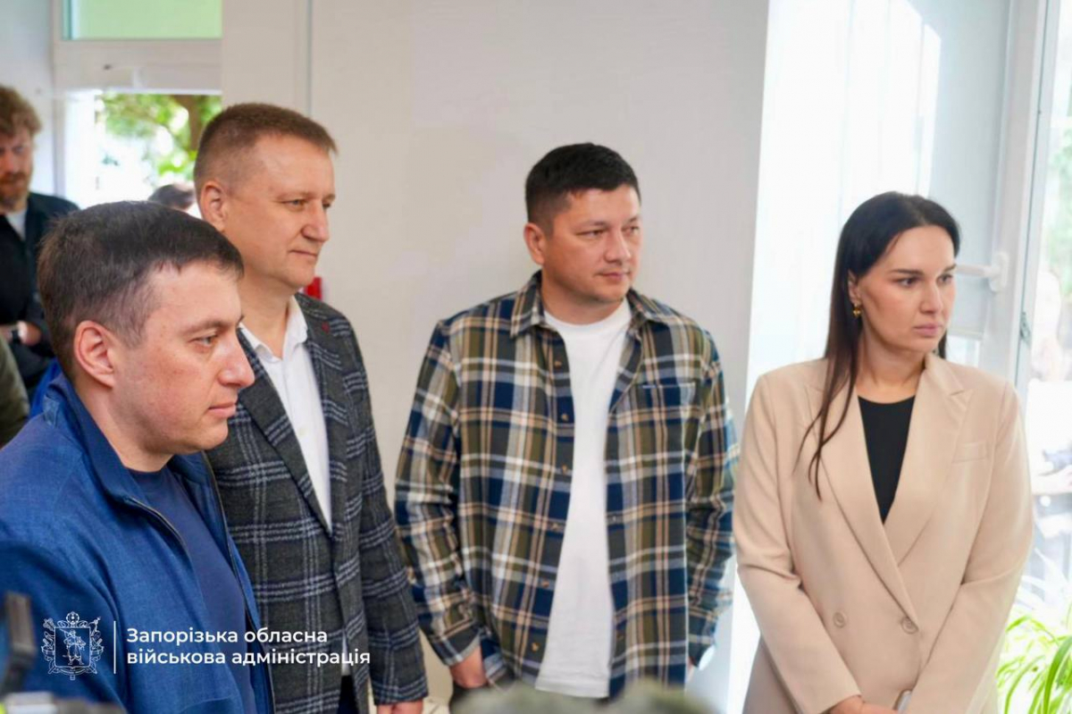Фахівці та необхідні послуги поруч: у Запоріжжі відкрили перший Простір турботи про ветеранів (фото)
