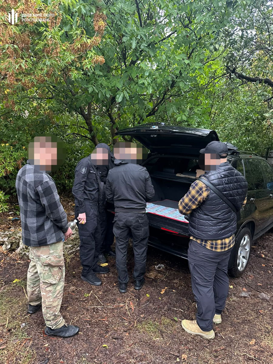 «Збройний бізнес»: на Запоріжжі заступник командира батальйону торгував мінами та РЕБами зі складу (фото, відео)