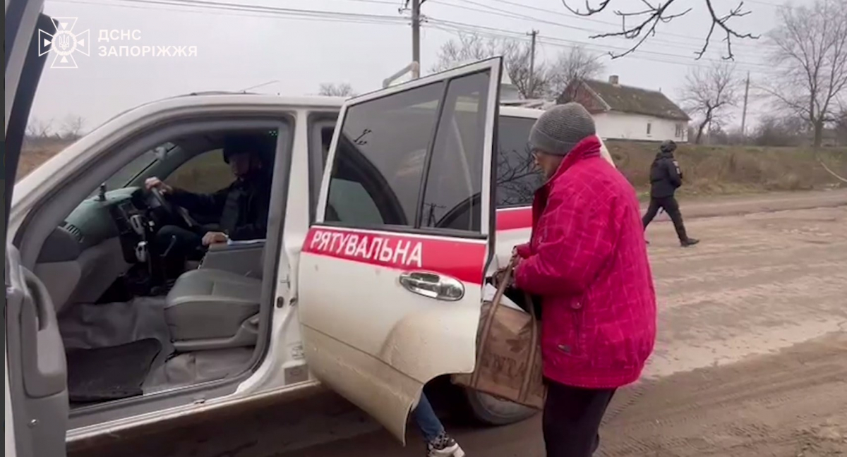 Кожен п’ятий — переселенець: як працює евакуація та підтримка людей у Запорізькій області 