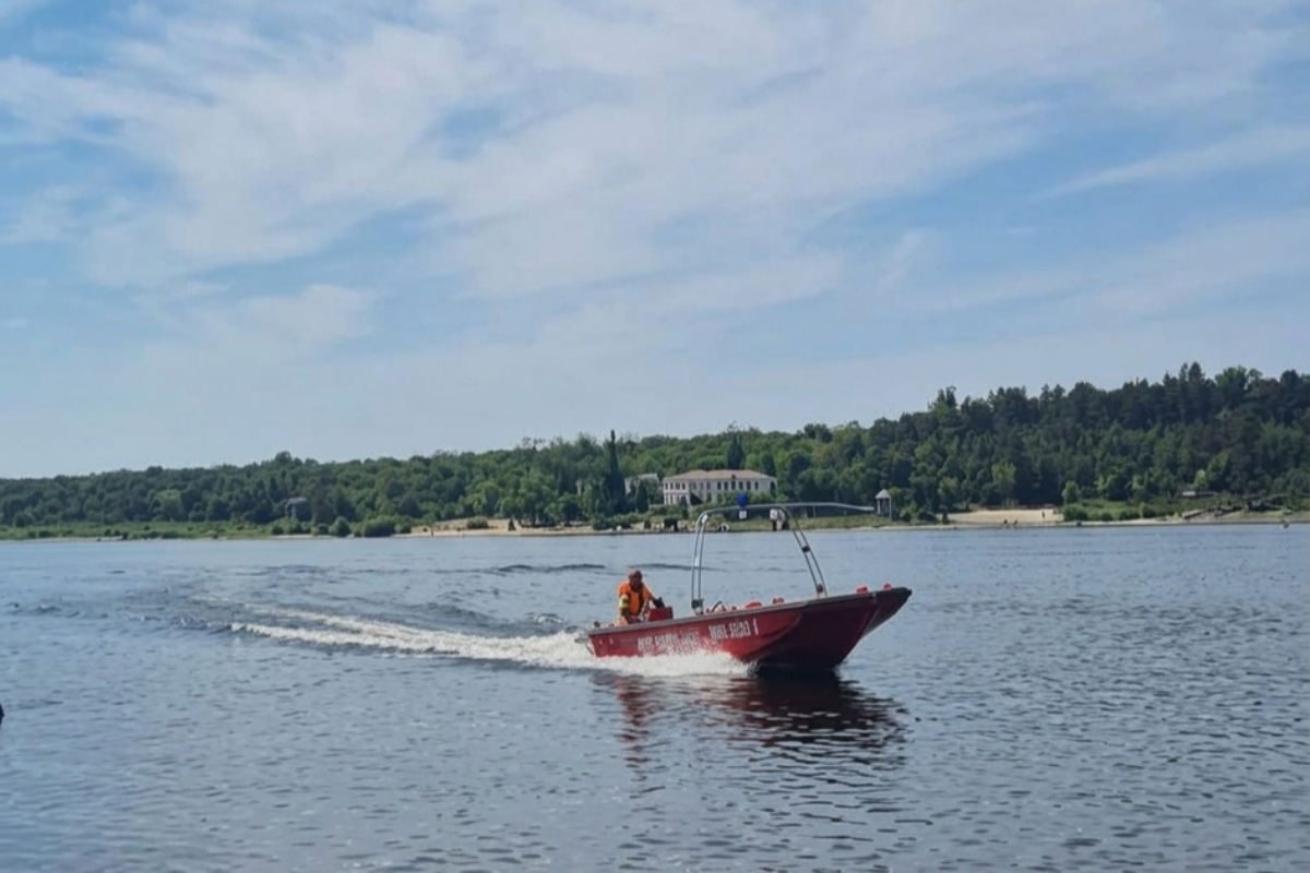 Крім порятунку на воді, служби здійснили 39 виїздів через наслідки ворожих атак