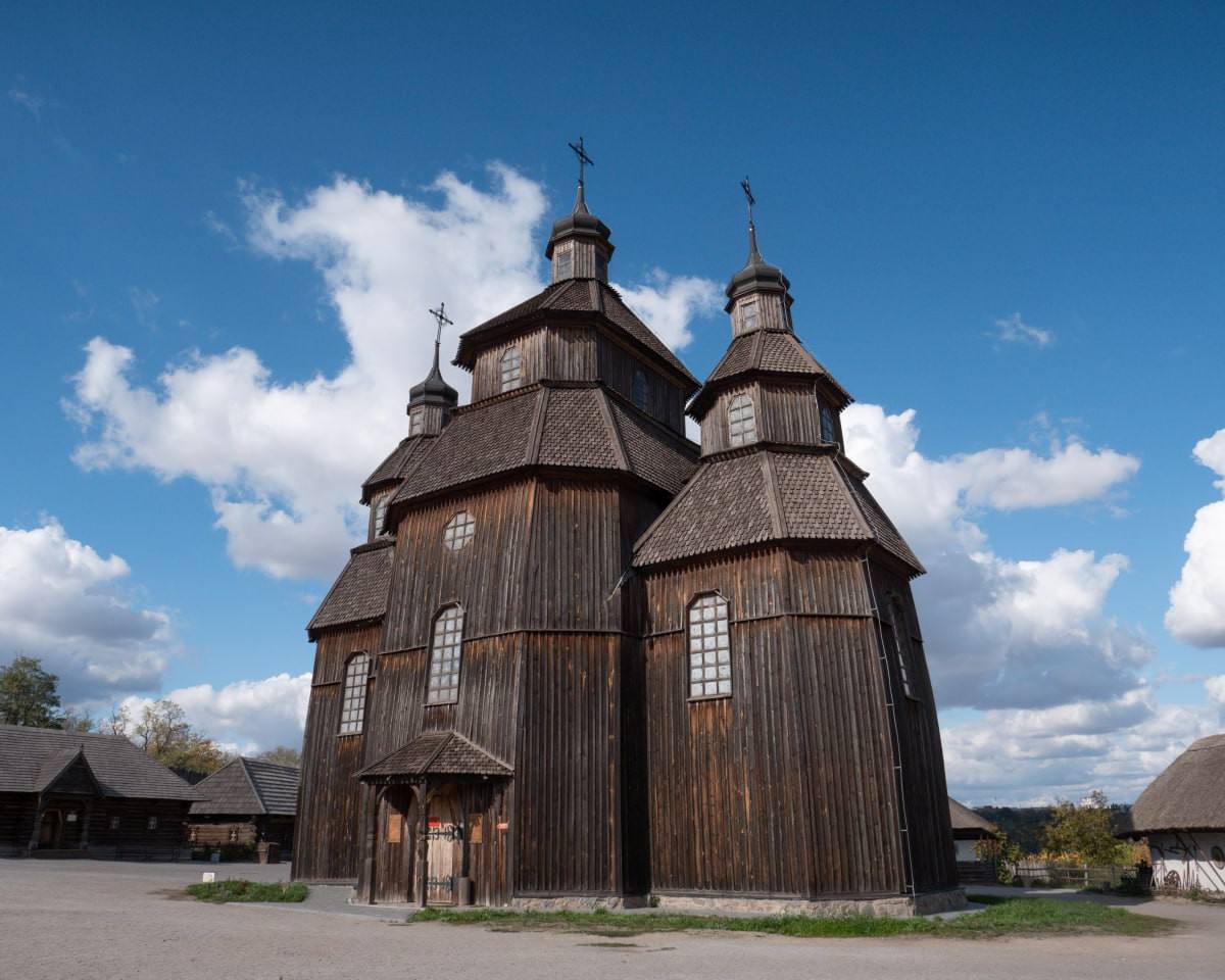 Від Сумщини до Запоріжжя - як на Хортиці з'явилася церква, на яку надихнув останній кошовий отаман (фото)