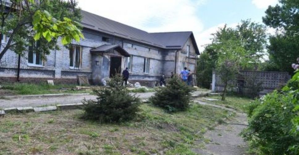 Для якнайшвидшого ремонту корпусу Запорізького військового госпіталю об'єднались сотні людей