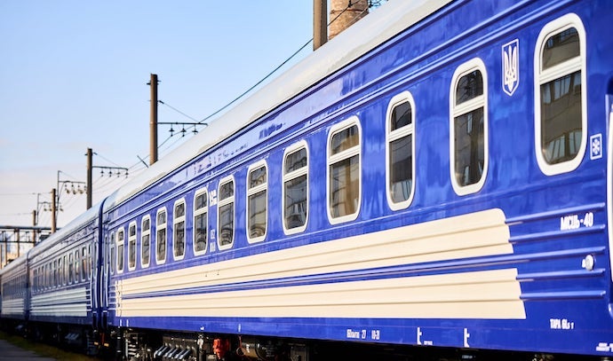 У поїзді, що їхав до Запоріжжя, провідник домагався пасажирки: чи покарають винного