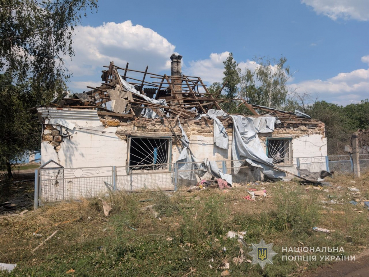 Загинули троє, четверо поранені: росіяни масовано атакували Запорізький район (фото)