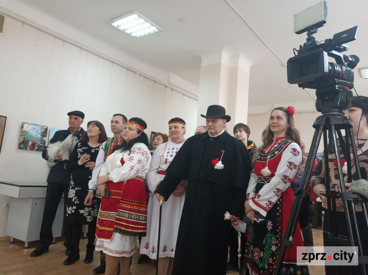 Як болгари зустрічали весну у Запорізькому художньому музеї - фото